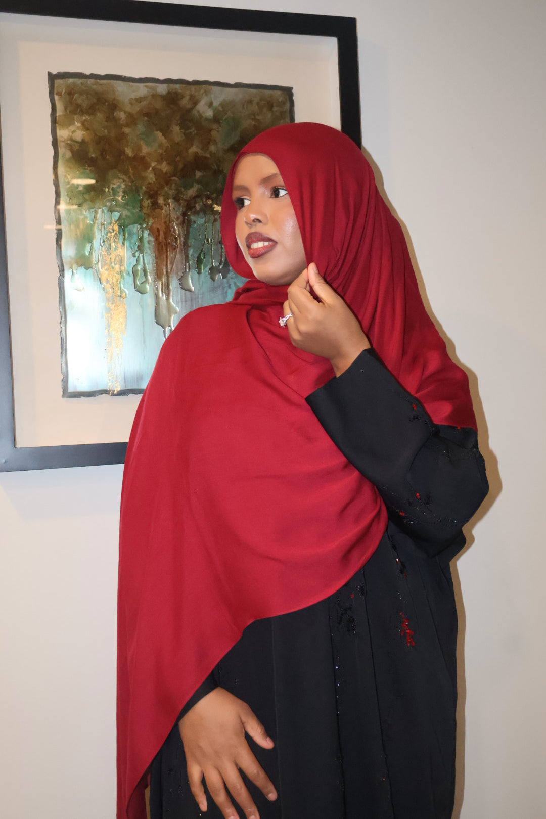 Red modal hijab